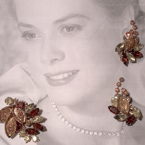 JUDY LEE Vintage 50s Brooch & Clip-On Earrings Set Gold Leaf Aurora Rhinestones - Picture 9 of 14